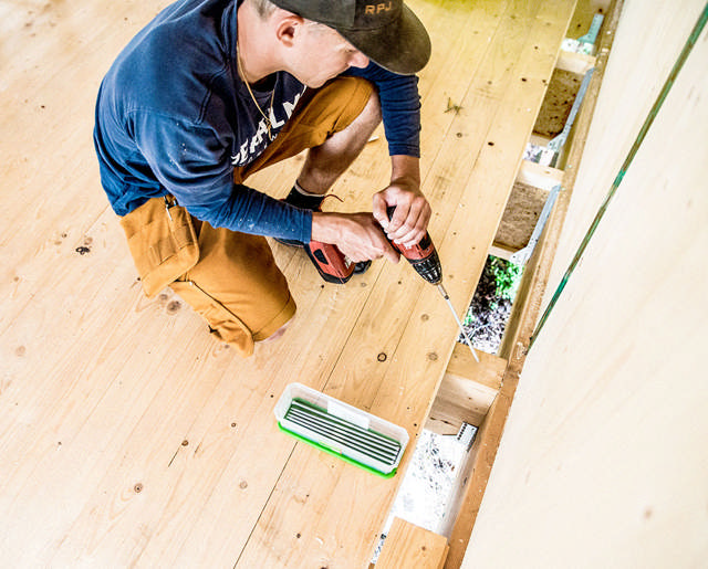 Rakenneruuvi ET-T, Corrseal