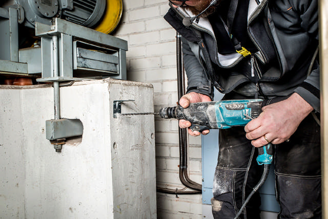 Naglu dībeļi ar konisku atloku, spīdīgi cinkoti