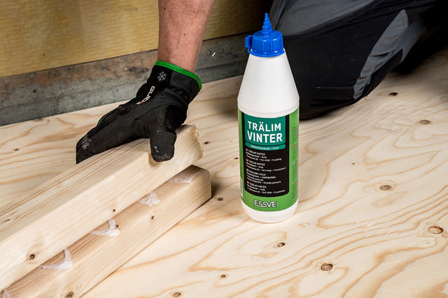 Wood adhesive Winter